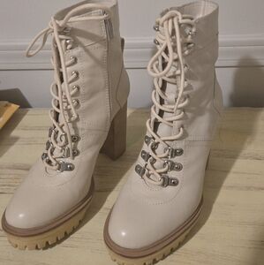 Vince Camuto Emebrilla Chunky Lug Sole Combat Botties 😍Gorgeous and Comfortable